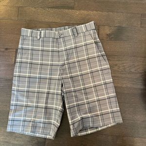 NIke GOLF: mens, waist 30 Blue plaid shorts
